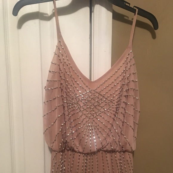 Elegant dress - Picture 5 of 8